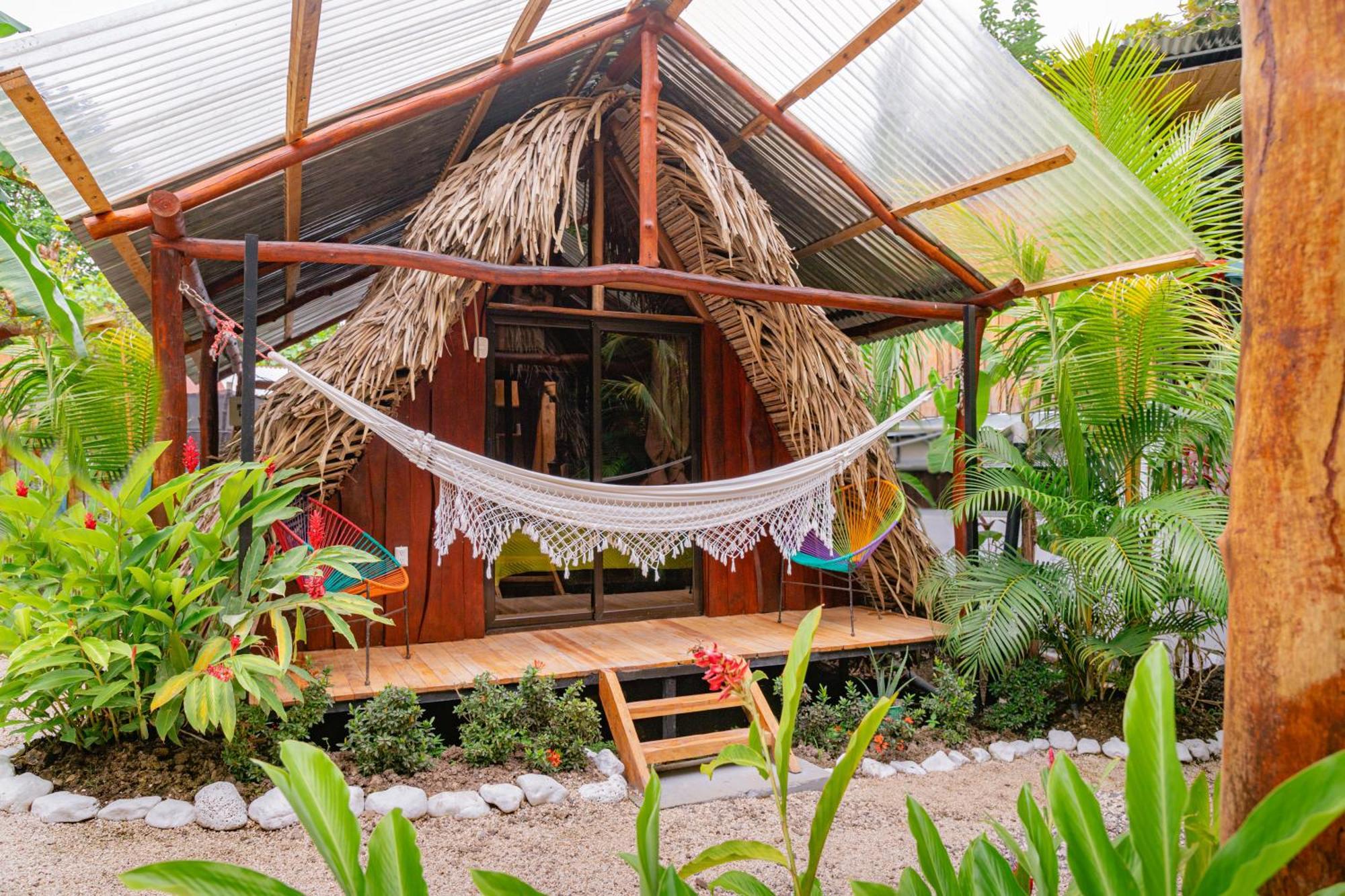 El Gato Rojas Surf Hostel Playa Santa Teresa  Exterior foto